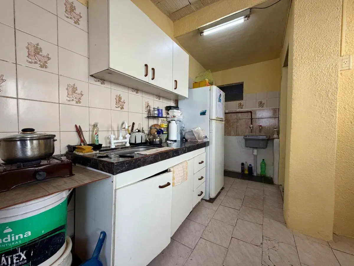 2054489865_kitchen