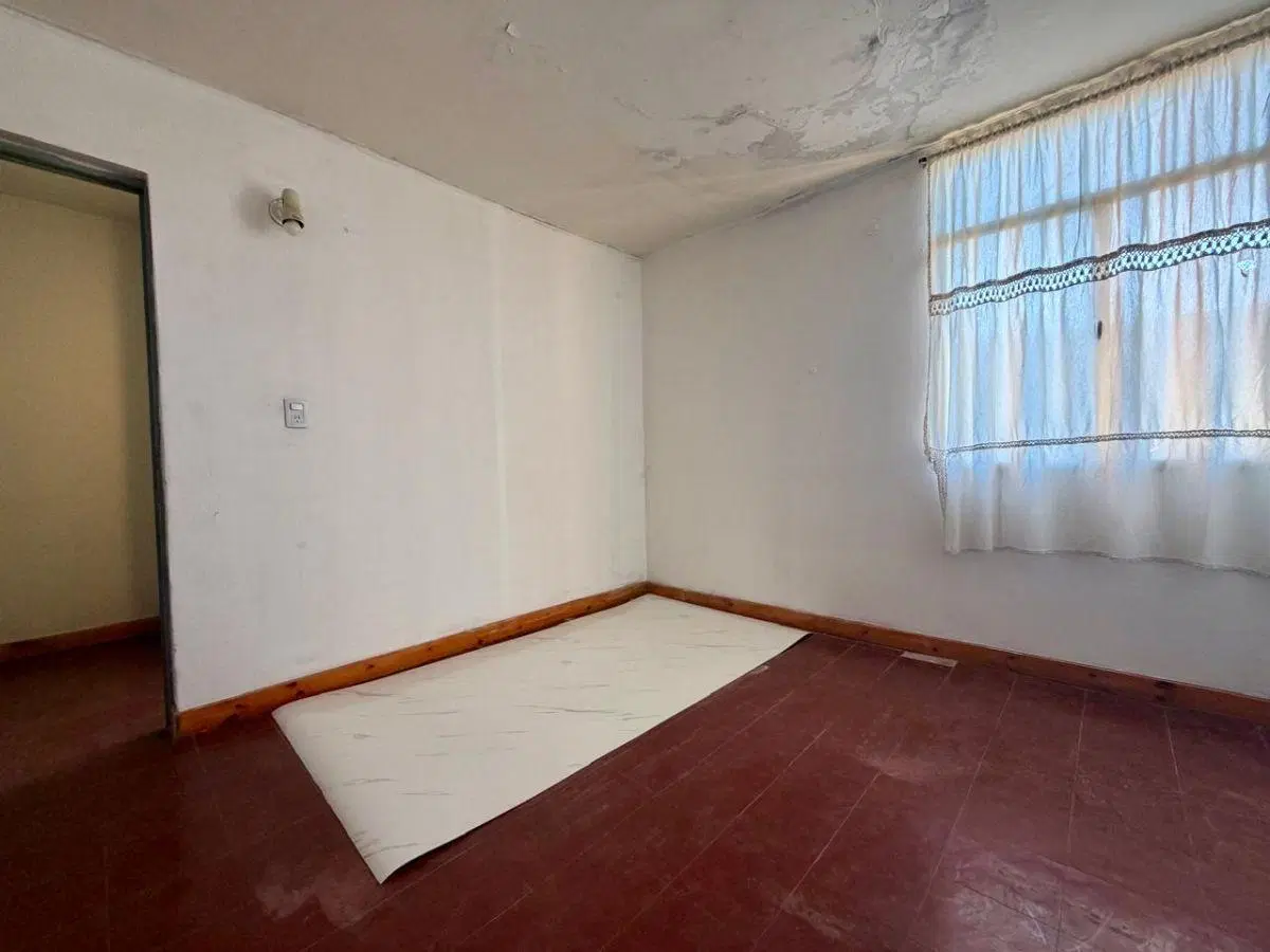2054489876_interior_other